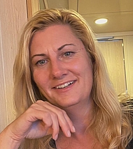 Portrait Nicole Deckert